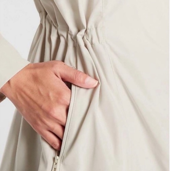 Athleta Solar Wind Anorak - Picture 4 of 11